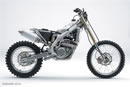 SUZUKI пополнил знаменитую серию байков мощным мотоциклом-внедорожником RMX450Z